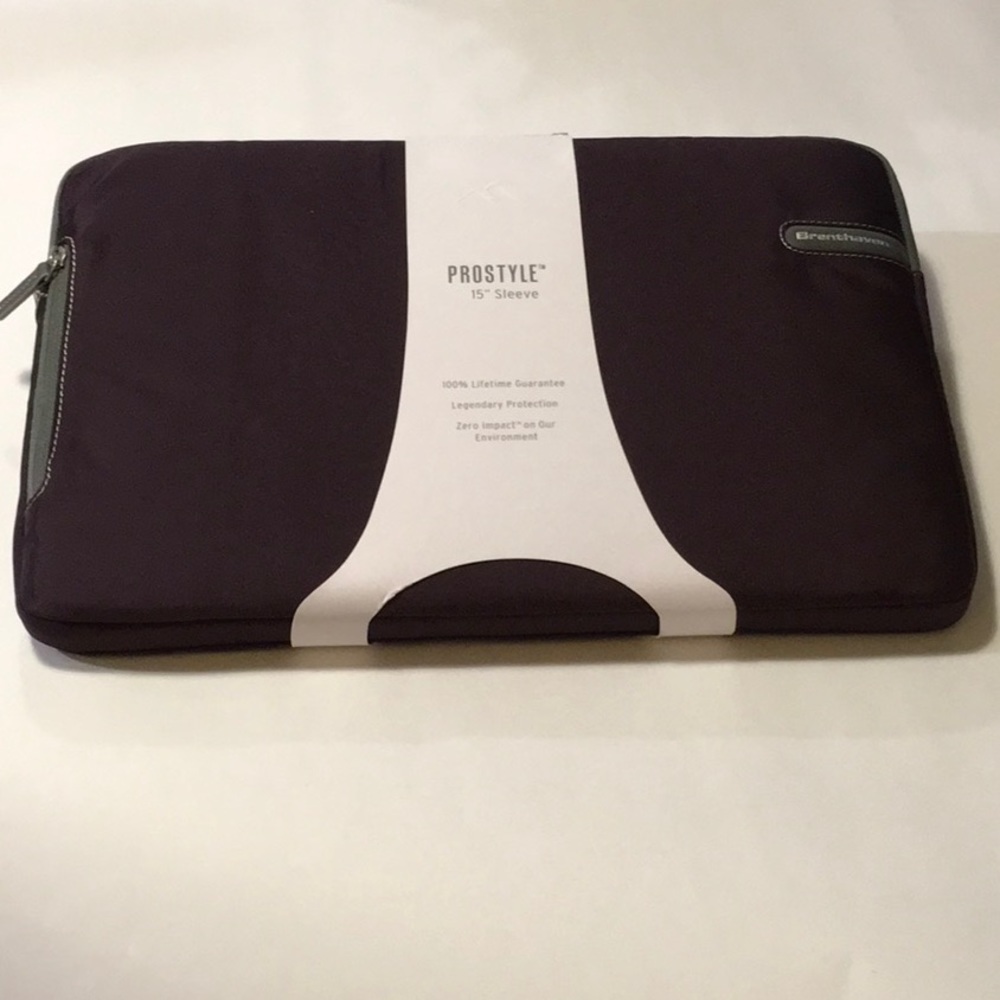NEW Brenthaven PROSTYLE 15” Sleeve - Plum